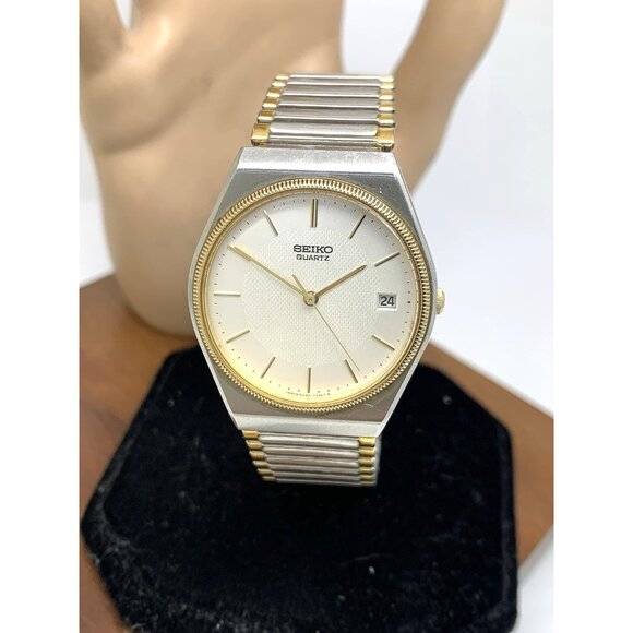 Seiko Men's Watch 6432-7019 Vintage Quartz Silver Dial Date Two Tone Steel 33mm - Picture 1 of 14